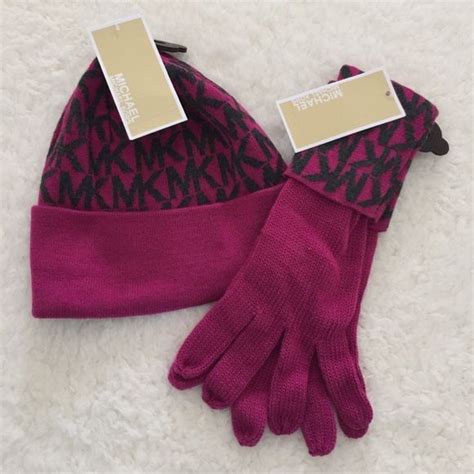 michael kors girls mittens